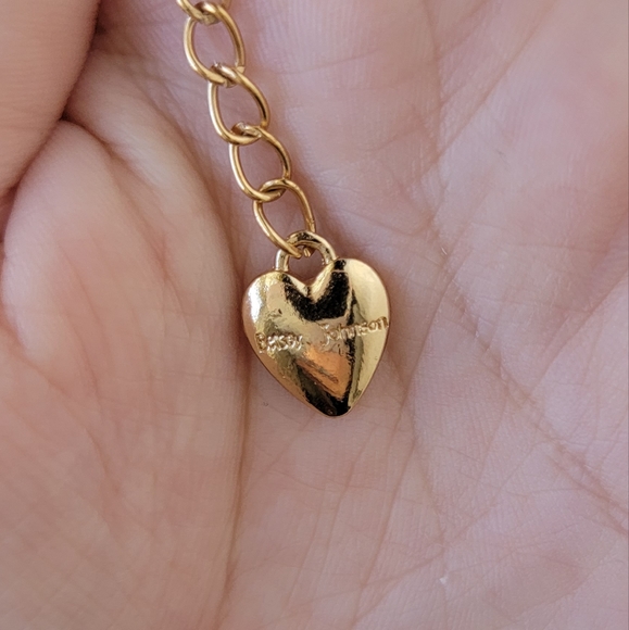 Betsy Johnson flower pendant with pin back - Picture 4 of 5